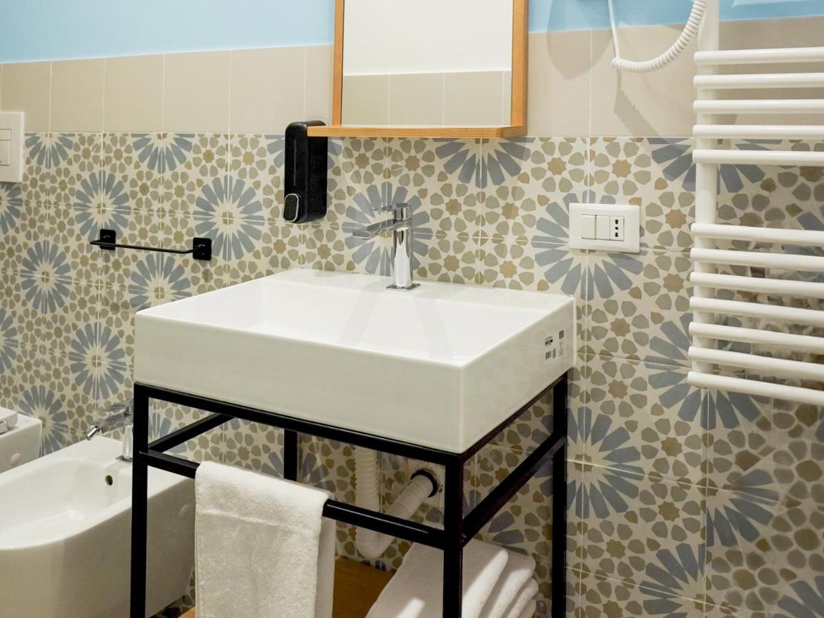 Relais Don Pedro De Toledo Hotel Наполи Екстериор снимка