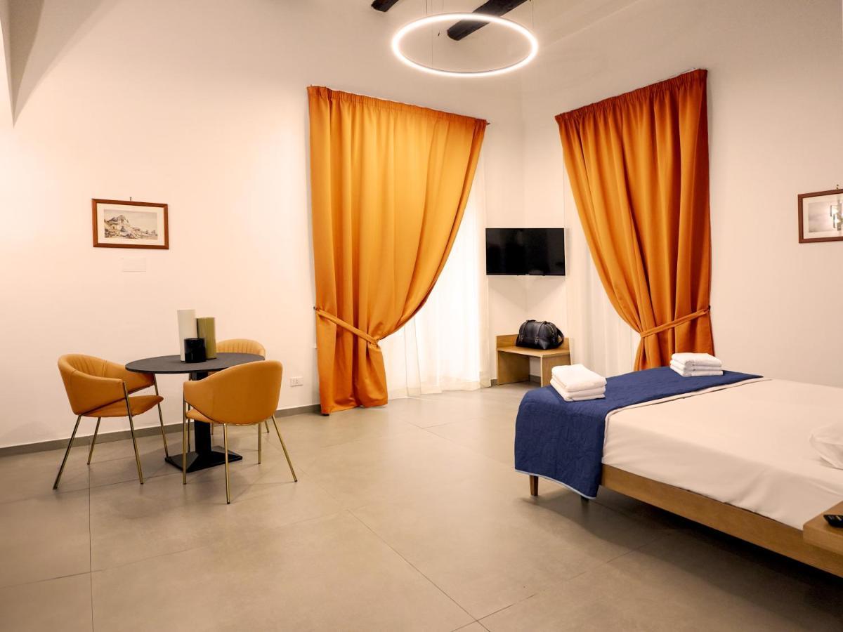 Relais Don Pedro De Toledo Hotel Наполи Екстериор снимка