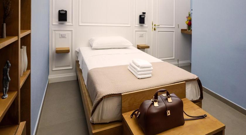 Relais Don Pedro De Toledo Hotel Наполи Екстериор снимка