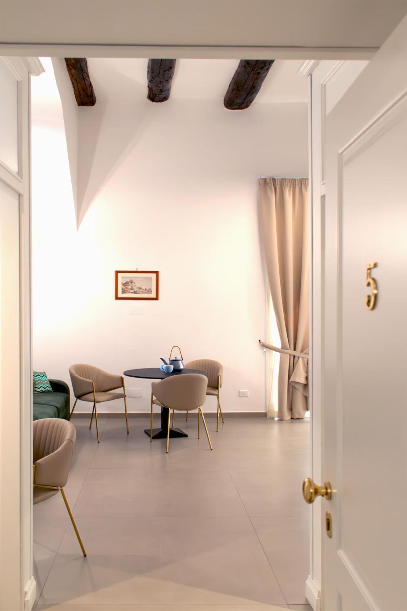 Relais Don Pedro De Toledo Hotel Наполи Екстериор снимка