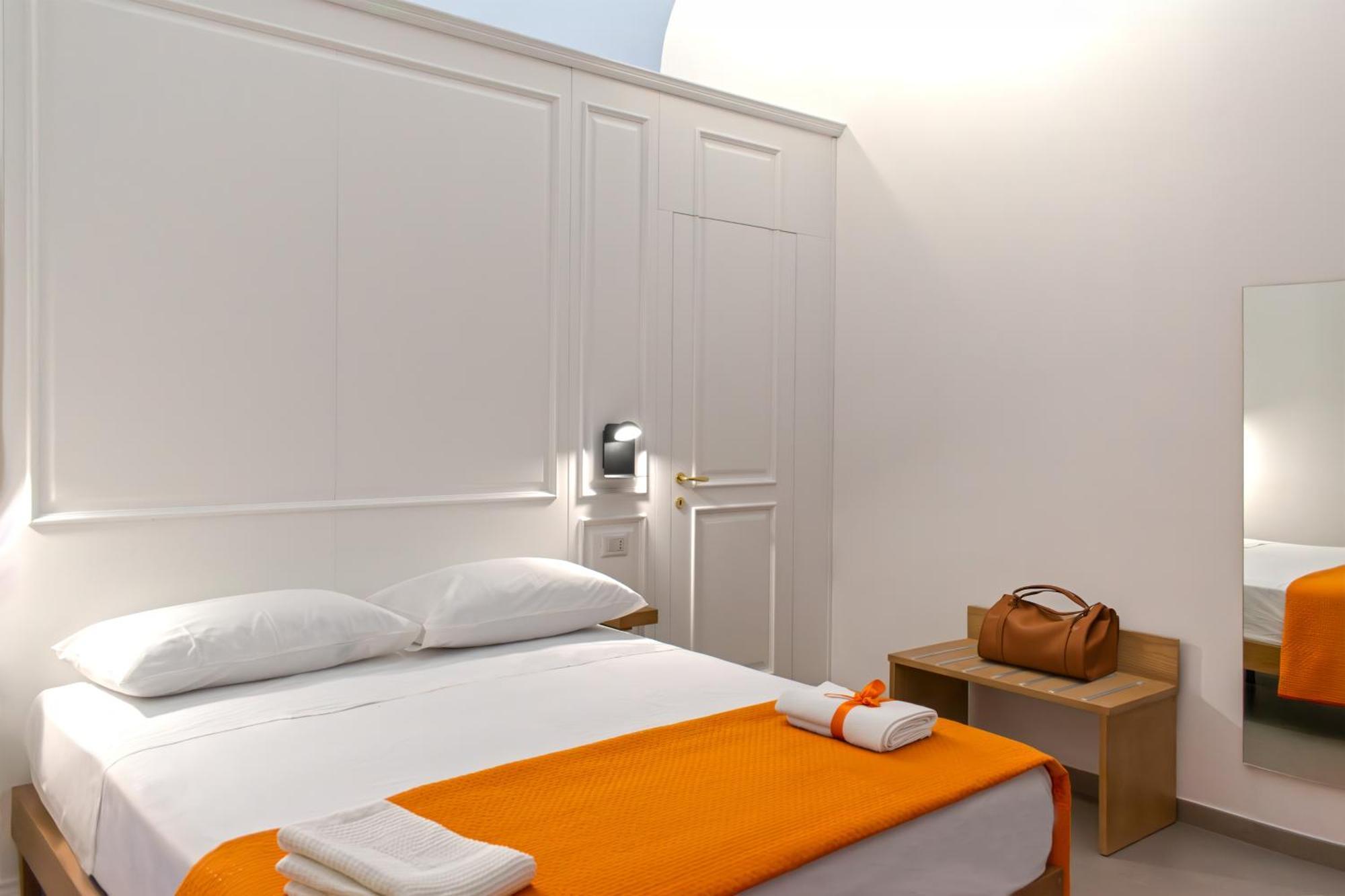 Relais Don Pedro De Toledo Hotel Наполи Екстериор снимка